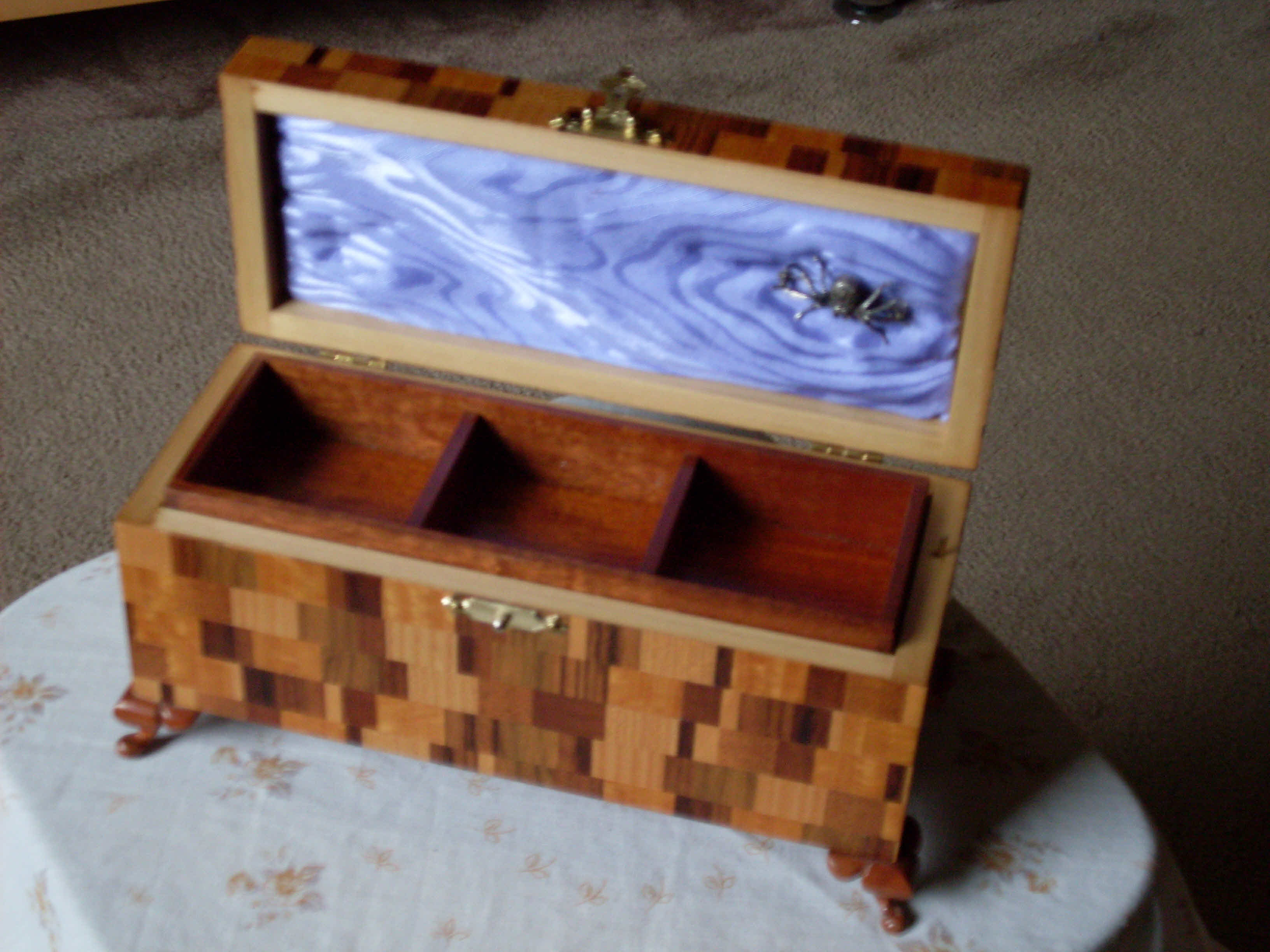 Jewelry box lid open